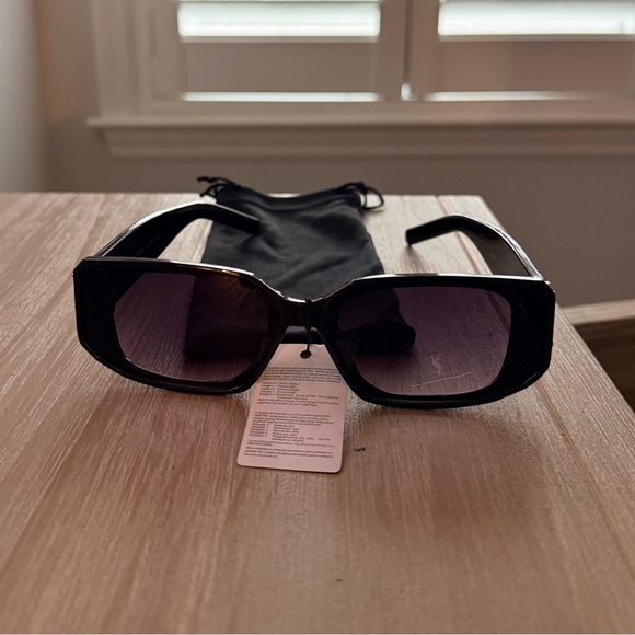 Black Rectangular Sunglasses with Case - Picture 1 of 2